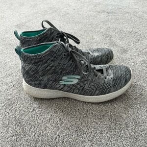 Women’s Skechers Gray Burst Divergent High-Top Knit Sneakers